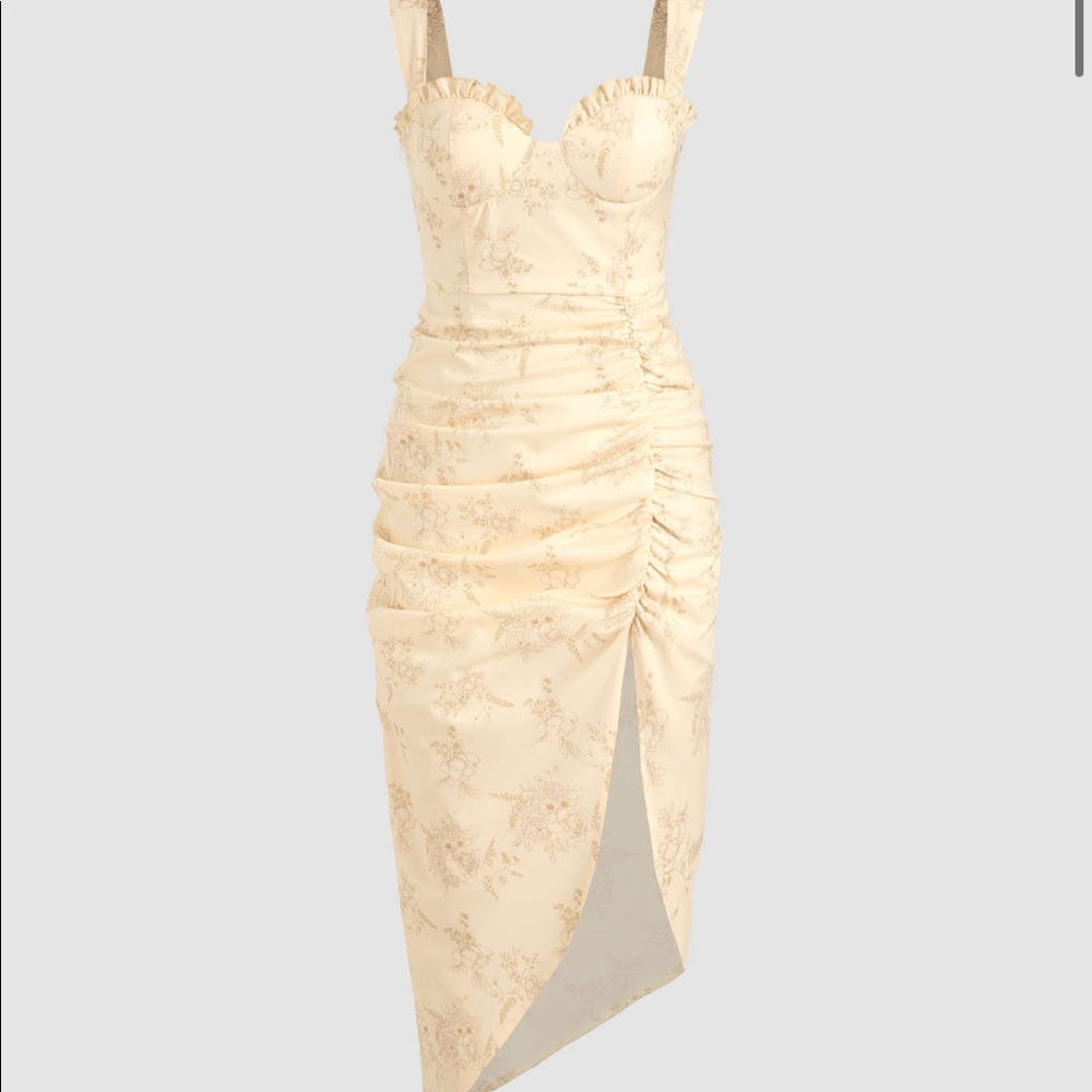 🌟 NEW RUCHED YELLOW FLORAL MIDI DRESS
